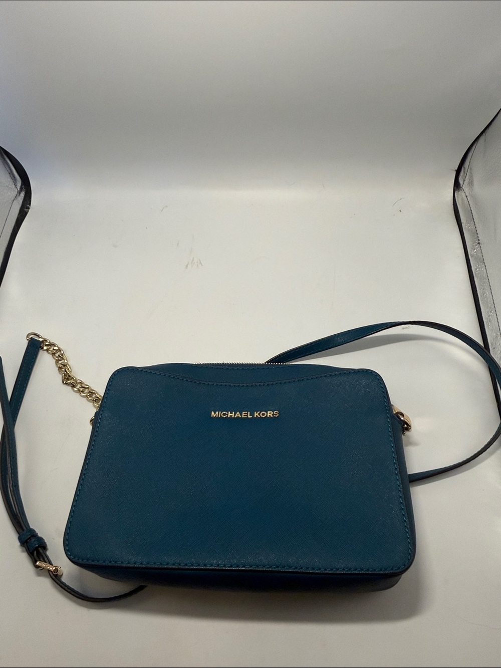 Michael Kors Women's Jet Set Large Crossbody Bag